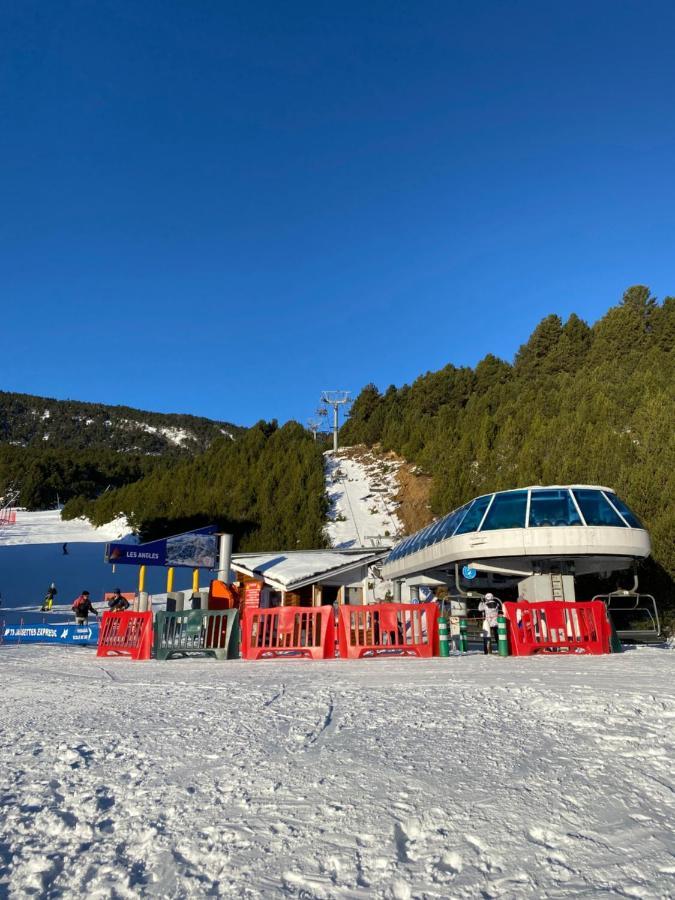 Aux Pieds Des Pistes ! *
